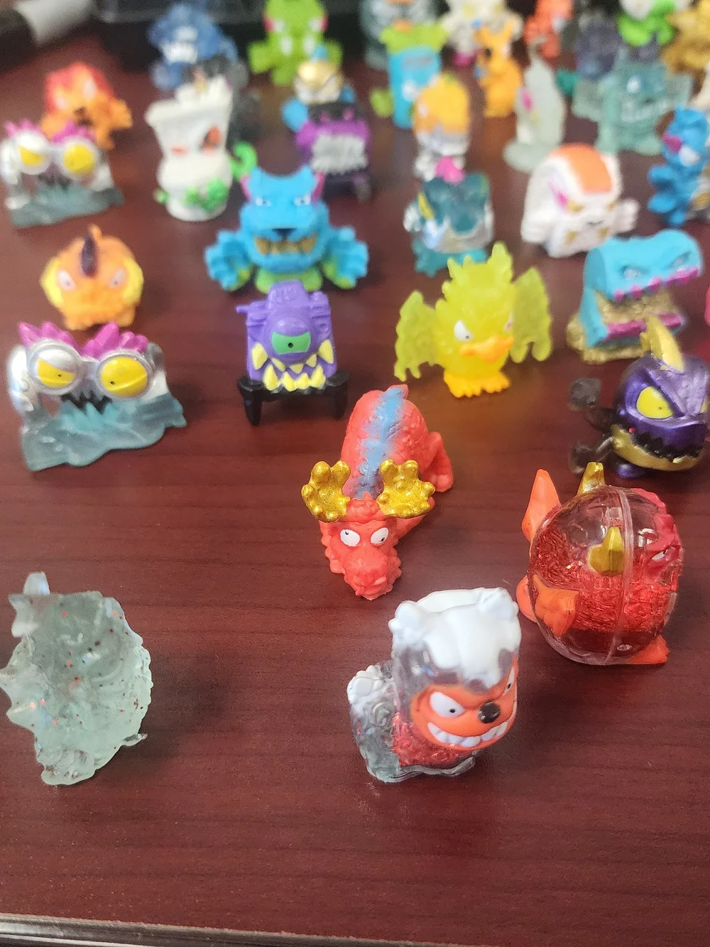 Mr BEAST LAB SWARMS Figures  Multi-Color Toy Figures